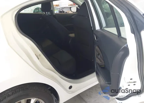 2017 Mazda 3 Sport из США, поврежденный, VIN 3MZBN1K76HM115198